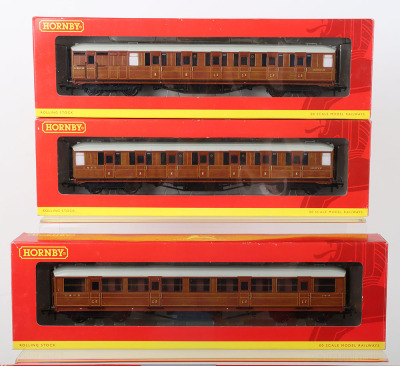 Two Hornby 00 gauge Super Detail 75 Anniversary Edition locomotives - 2