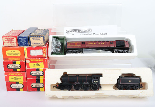 Hornby 00 gauge locomotives and other pieces