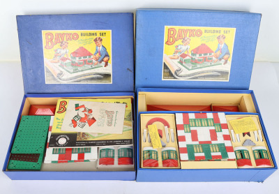 Collection of boxed unused Bayko construction sets - 4