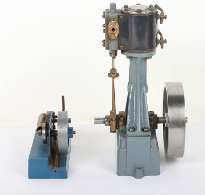 Stuart Turner 7A vertical steam engine - 2