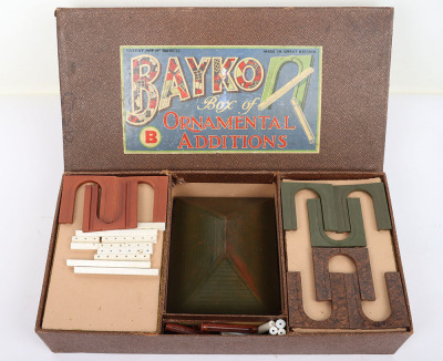 Collection of Early and later Bayko construction sets - 4