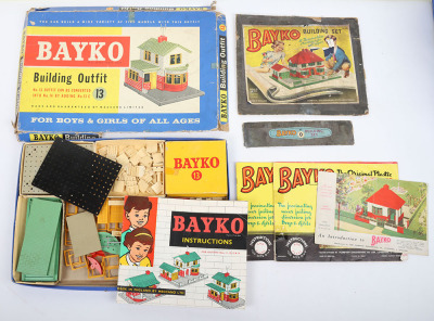 Collection of Early and later Bayko construction sets - 5