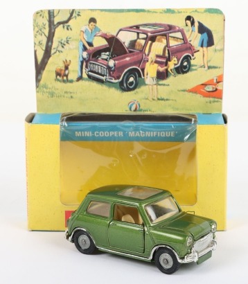 Corgi Toys 334 Mini Cooper ‘Magnifique’