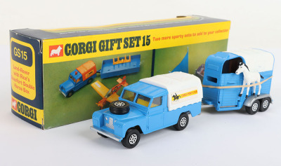 Corgi Toys Gift Set 15 Land-Rover with Horse Box, 2nd issue with Whizzwheels - 5