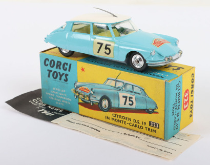 Corgi Toys 323 Citroen D.S.19 In Monte-Carlo Trim