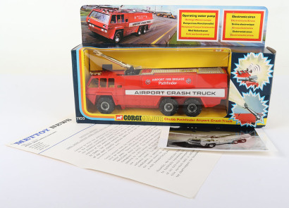 Corgi Major 1103 Chubb Pathfinder Airport Crash Truck