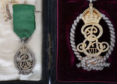 Cased Edwardian Royal Naval Reserve Decoration - 2