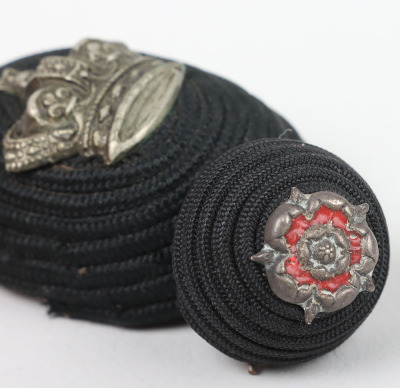 Pair of Hampshire Regiment Cord Headdress Boss Badges - 6