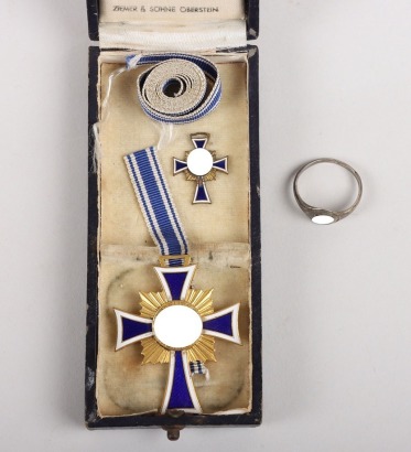 Third Reich Mothers Cross in Gold by Ziemer & Sohne