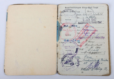 WW2 German Soldbuch to Obergefr. A. Hösch. Pz. Gren. Rgt. 11. MG Kompanie and Drivers Badge in Gold Award Document - 14