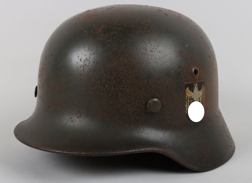 WW2 German Army M-35 Single Decal Steel Combat Helmet