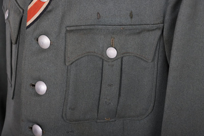 WW2 German Army (Heer) Officers Combat Tunic, Peaked Cap and Steinhauer & Luck Made Knights Cross of the Iron Cross, from a Knight&rsquo;s Cross Winner with the rank of Oberstleutnant from Grenadier Regiment 481 - 8