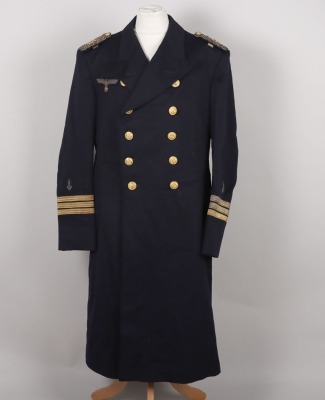 WW2 German Kriegsmarine Officers Frock Coat for a Medical Officer with Rank of &ldquo;Korvettenkapit&auml;n&rdquo; - 2