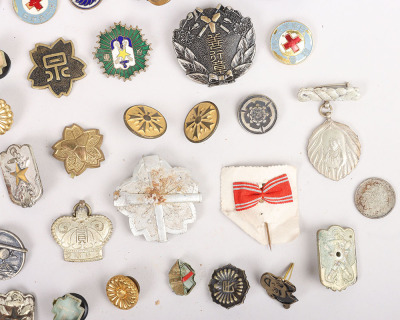 Grouping of Japanese Military Pin Badges - 4