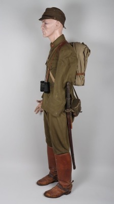 Fine Full WW2 Japanese Infantry Officers Mannequin Display including Uniform, Equipment, Field Cap and Officers Sword Katana - 8