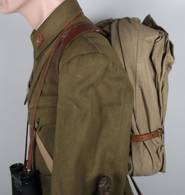 Fine Full WW2 Japanese Infantry Officers Mannequin Display including Uniform, Equipment, Field Cap and Officers Sword Katana - 10