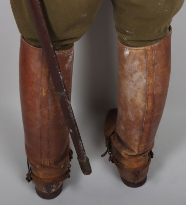 Fine Full WW2 Japanese Infantry Officers Mannequin Display including Uniform, Equipment, Field Cap and Officers Sword Katana - 15