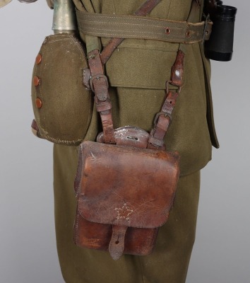 Fine Full WW2 Japanese Infantry Officers Mannequin Display including Uniform, Equipment, Field Cap and Officers Sword Katana - 19
