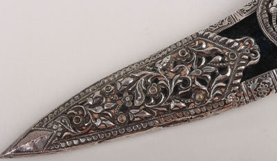 Good Silver Mounted Presentation Kukri of the Royal Gurkha Rifles Field Force, 1941 - 12