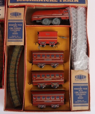 Hornby Train Tank Goods Clockwork Set No.40 Gauge 0 - 3