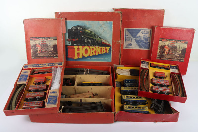 Hornby Train Tank Goods Clockwork Set No.40 Gauge 0 - 4