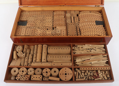 Metal and wooden construction kits - 6