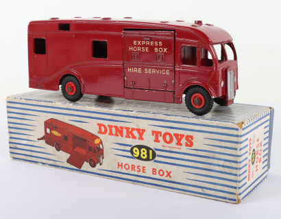 Dinky Toys boxed 981 Horse box