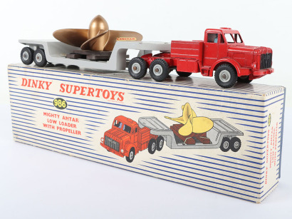 Dinky Supertoys 986 Mighty Antar Low Loader with Propeller