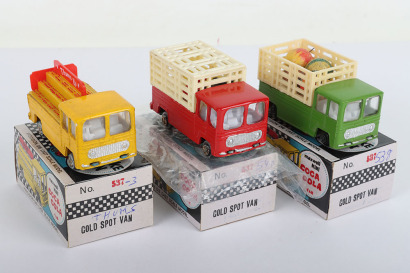 Three Maxwell Toys India delivery Vans