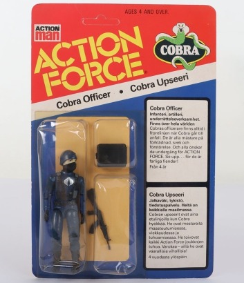 Vintage Action Force Cobra Officer Series 3 carded moc Action figure 1985 Palitoy, Unpunched Scandinavian card.