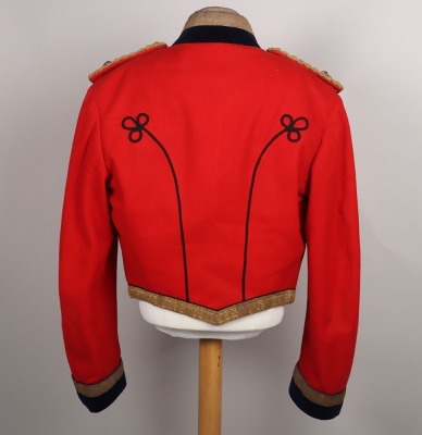 The Life Guards Officers EIIR period Mess Jacket and Waistcoat, in rank of Major - 7