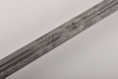A scarce Victorian Officers basket hilt broadsword of the Highland Light Infantry (Borderers) - 9