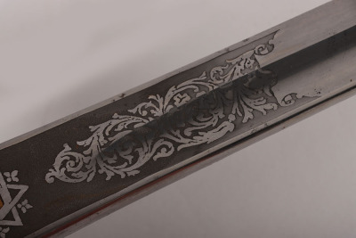 A good Edward 7th Royal Field Artillery Officers Sword of Hon. Col. George Ambrose Pinney M.C. and bar, R.F.A, ADC to Field Marshal Haig, by HENRY WILKINSON PALL MALL LONDON - 7