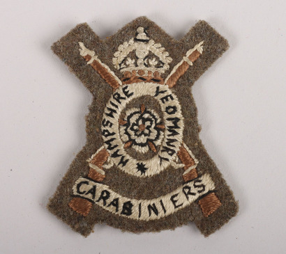 Scarce Hampshire Yeomanry Carabiniers Beret Badge