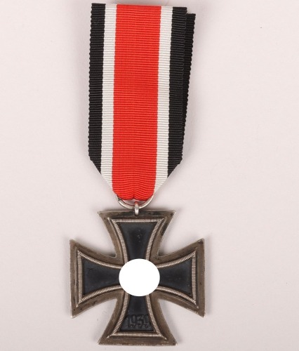 1939 Iron Cross 2nd class by Arbeitsgemeinschaft der Hanauer Plakettenhersteller, Hanau