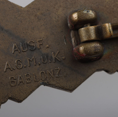 WW2 German Army / Waffen-SS Close Combat Clasp in Bronze by AGMuK, Gablonz - 9