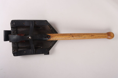 WW2 German Armed Forces Folding Entrenching Tool with Carrier