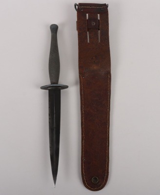 Scarce WW2 Canadian Parkerised Stiletto Fighting Knife - 2
