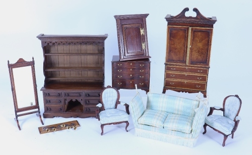 Collection of 1/12th scale Tarbena and other Dolls House furniture,