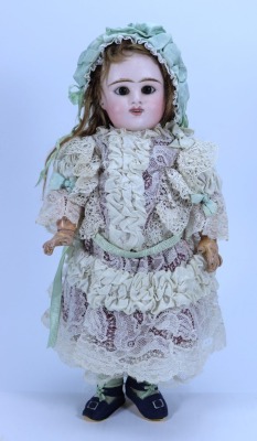 A Etienne Denamur bisque head bebe doll, French circa 1890,