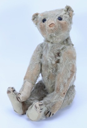 A rare Strunz mohair rod jointed Teddy bear, German 1904-06,