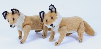 A rare pair of small Steiff mohair jointed fox cubs, German circa 1910,