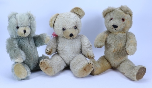 Three various post war Teddy bears,