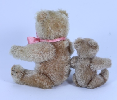 Pair of post war Steiff mohair Teddy bears, - 2