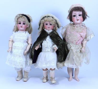 A Simon & Halbig 1079 bisque head doll, German, circa 1910,