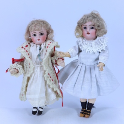 A small J.D Kestner closed mouth doll, German circa 1910