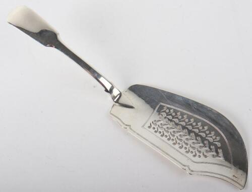 A good William IV silver fish slice, Jonathan Hayne, London 1835