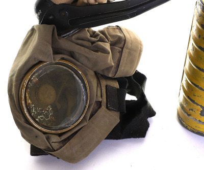 WW1 American Gas Mask - 8