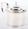 A 19th century Irish silver mustard pot, Dublin 1825 - 3