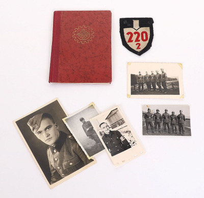 Third Reich R.A.D Insignia & Photograph Group - 2